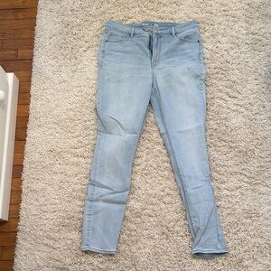 Old Navy Women's Light Blue Skinny Jeans